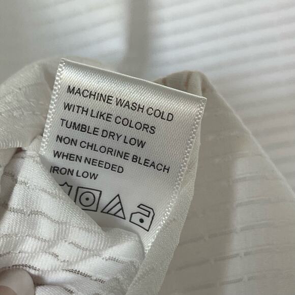 TAIL Opal Top Chalk White Short Sleeve Activewear Women’s Size Medium - Picture 6 of 9